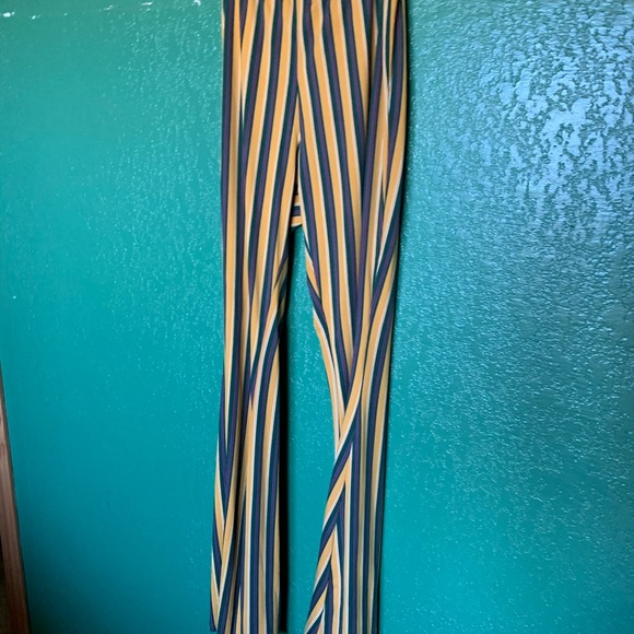 Cotton Bleu - Picture 8 of 10